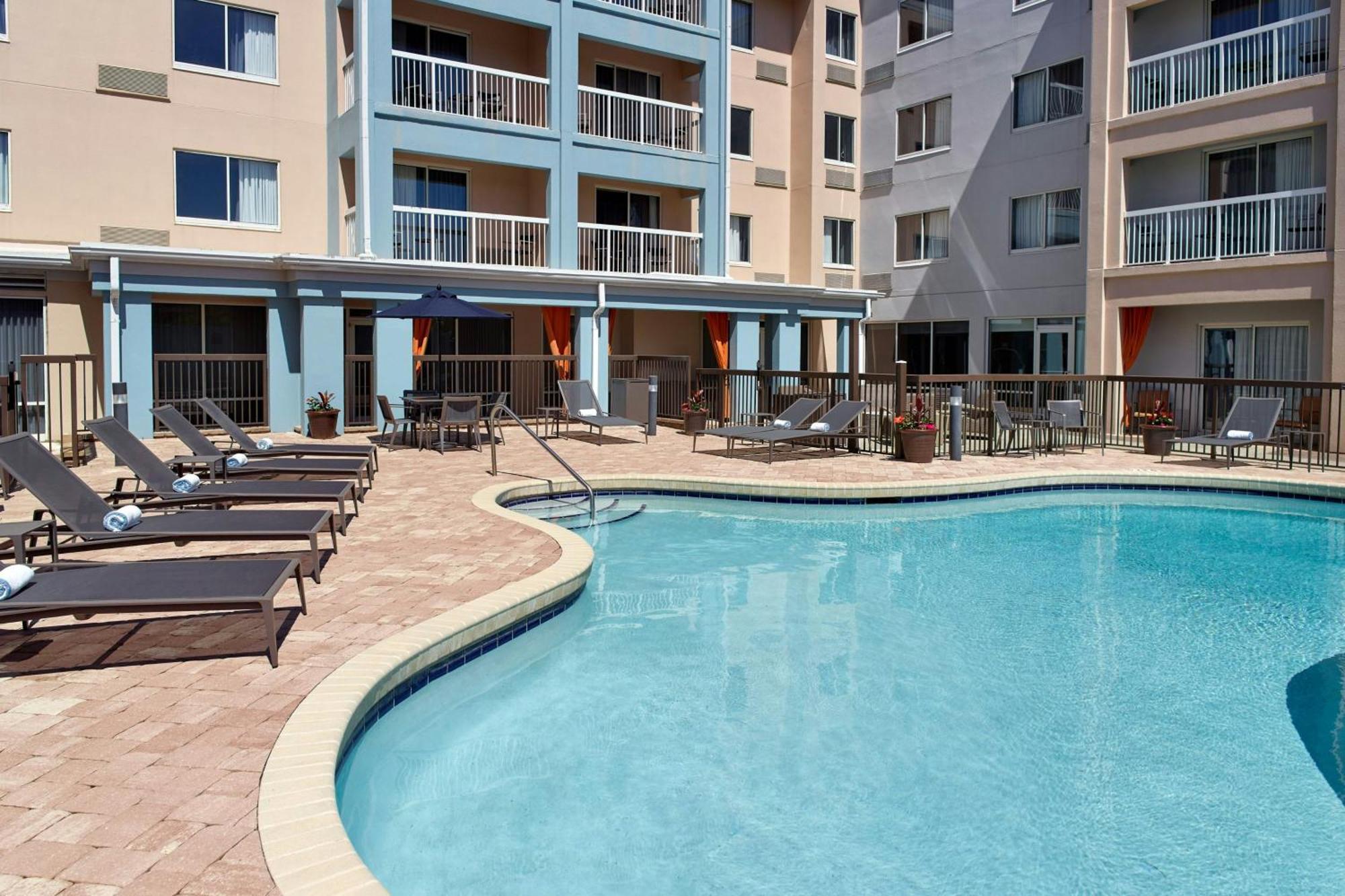 Courtyard By Marriott Myrtle Beach Broadway Exterior photo