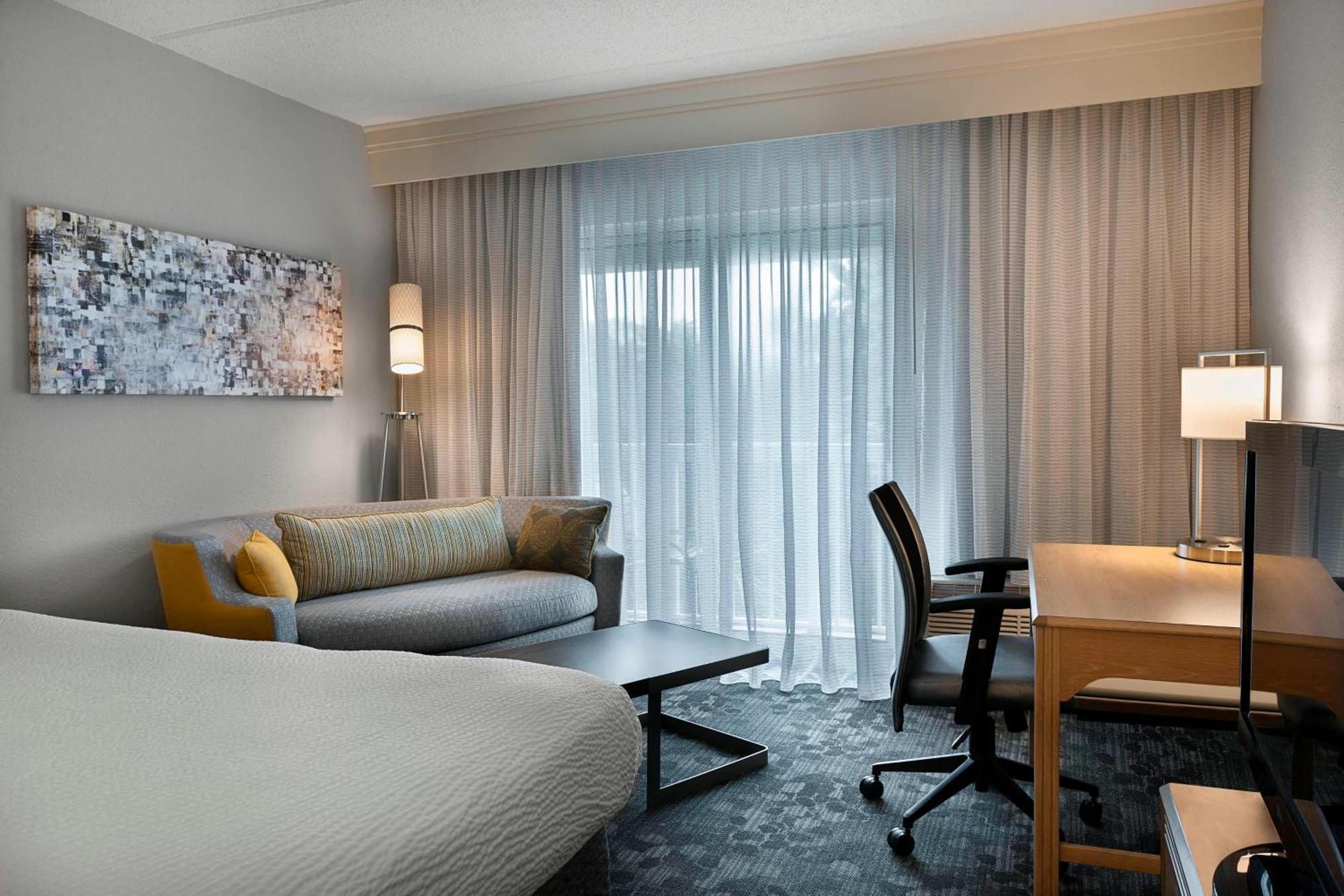 Courtyard By Marriott Myrtle Beach Broadway Exterior photo