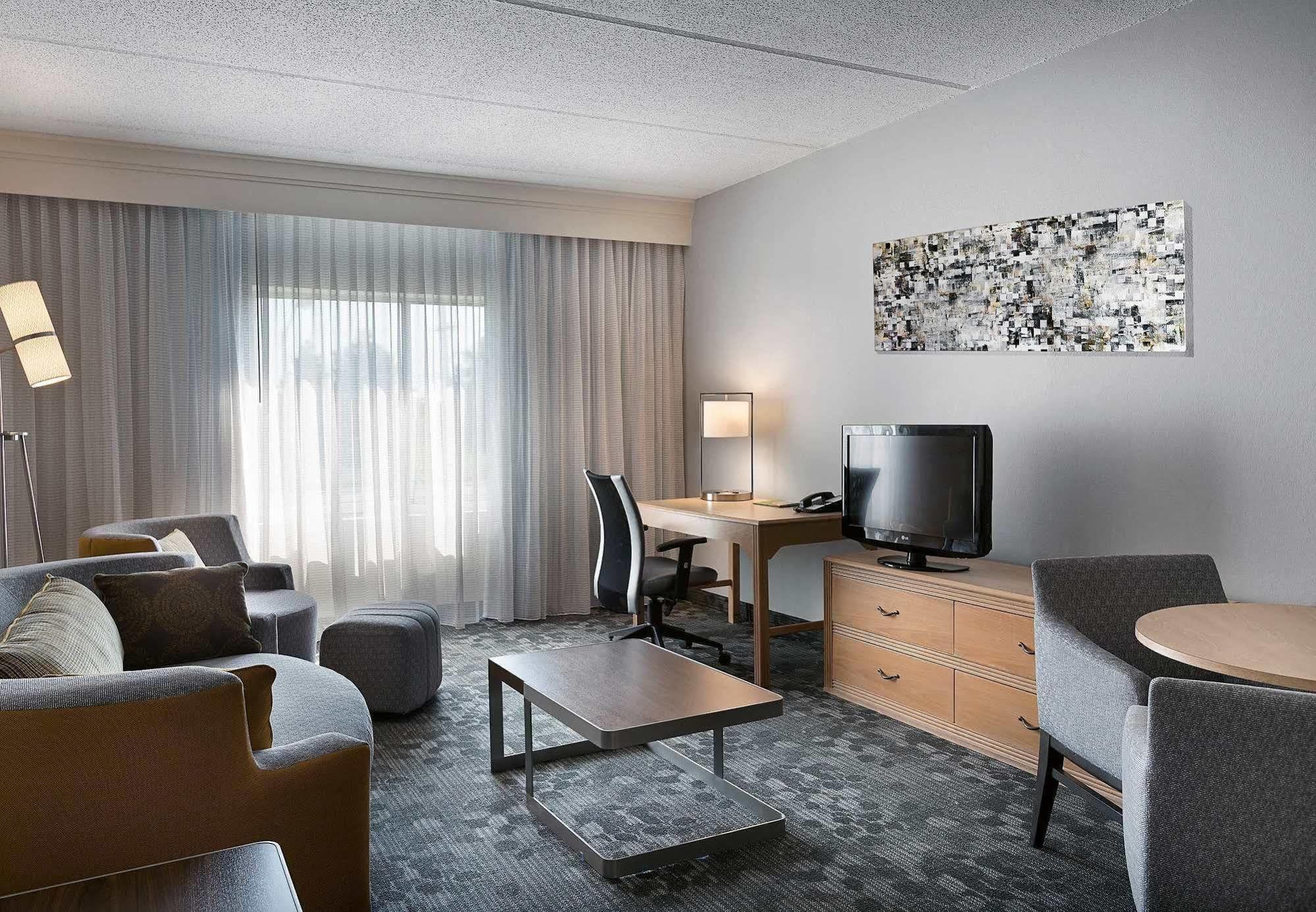 Courtyard By Marriott Myrtle Beach Broadway Exterior photo